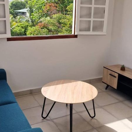 Joli T2 En Bas De Villa Vue Jardin Et Mer Vieux-Habitants Eksteriør bilde