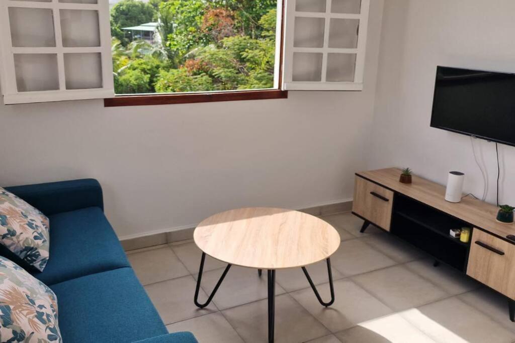 Joli T2 En Bas De Villa Vue Jardin Et Mer Vieux-Habitants Eksteriør bilde